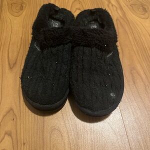 Skechers Black Fuzzy Slippers